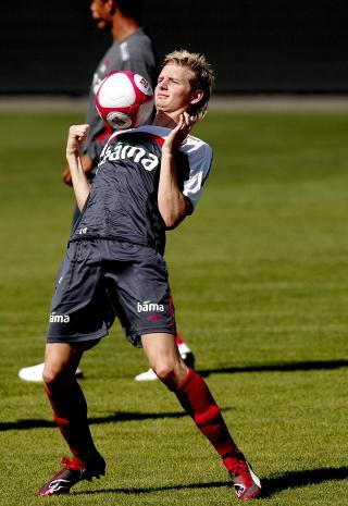 F�R STARTE? Erik Huseklepp kan f� sin f�rste sjanse fra start i en VM-kvalik. Fra f�r har5 han bare spilt fra start i privatkampen mot S�r-Afrika. Huseklepp kan v�re aktuell b�de som kantspiller i 4-5-1 og som spiss i 4-4-2.
Foto: Stian Lysberg Solum, Scanpix