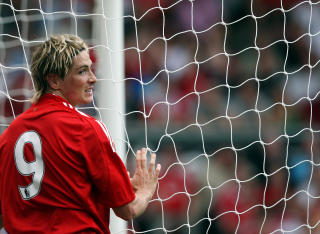 TOPPSCORER? Skader er det som kan stoppe Fernando Torres, mener kommentatorer. Foto: AP/Scott Heppell
