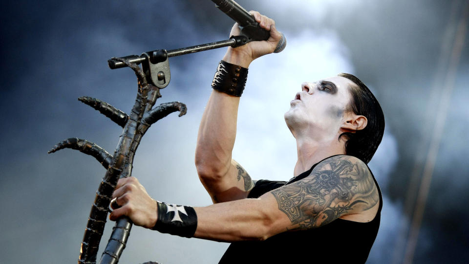 BLIR BORTE... EN STUND: Norske Satyricon varsler en lengre pause n�r bandets turn� er over i desember. Foto: Tor Erik Schr�der / SCANPIX