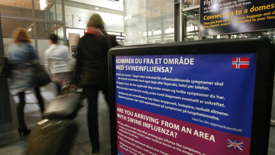  OVERSER ADVARSLER:  Hele folket blir tilbudt vaksine, men tross advarsler har seks av ti nordmenn allerede bestemt seg for � takke nei. Foto: BJ�RN SIGURDS�N, SCANPIX.