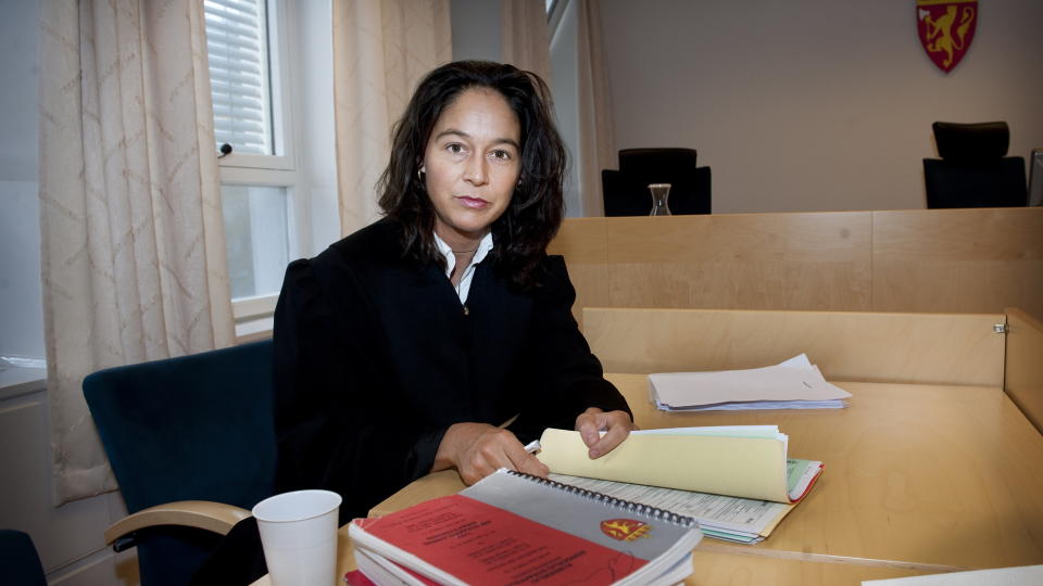 TO BESKYLDNINGER - TO TILTALER:  - En spesiell sak p� alle m�ter, sier politiadvokat Cathrine Thiis-Evensen i S�ndre Buskerud politidistrikt om lege- og pasientsaken som ender opp i to rettssaker. Foto: JOHN TERJE PEDERSEN.