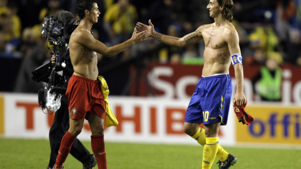 NORGE KAN SENDE BEGGE DISSE UT AV VM: Portugal og Cristiano Ronaldo kjemper med Sverige Zlatan Ibrahimovic om andreplassen i gruppe 1. Om begge taper for gruppeleder Danmark p� bortebane, st�r de i fare for � bli passert av Norge i kampen om VM-playoff. Foto: Niklas Larsson, AP/Scanpix