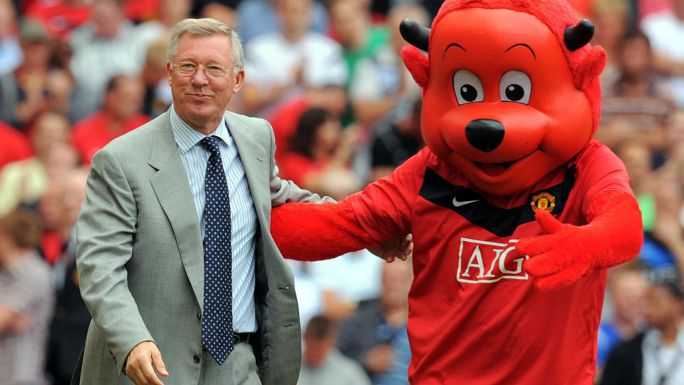 F�LER MED P� CITY: Manchester United-manager Alex Ferguson har bestemt seg for � ta byrival City p� alvor. Foto: AFP/ANDREW YATES