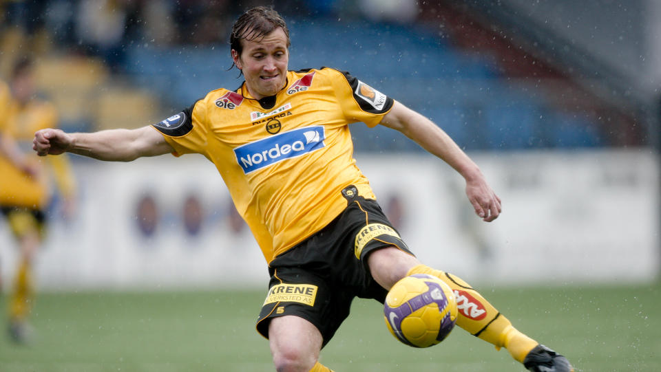 I BRENNES FOTSPOR: John Anders Bj�rk�y har gjort som Simen Brenne, g�tt fra Fredrikstad via Lillestr�m til Odd. Foto: Stian Lysberg Solum / SCANPIX