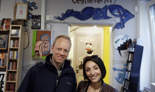 JURYMEDLEMMER: Tegneserieagent H�kon Strand og komiker Lisa T�nne. Foto: Lars Lindqvist