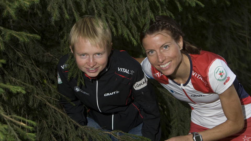 NORSKE RIVALER: Marianne Andersen (tv) og Anne Margrethe Hausken kjempeR om medaljer i �rets orienterings-VM i Ungarn.
Foto: Terje Bendiksby / SCANPIX .