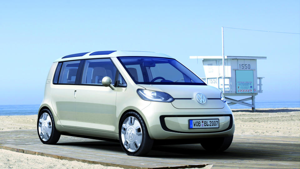 ELEKTRISK FRAMTID: Volkswagens nyutviklete bybil, UP, vil ogs� komme i el-utgave. Foto: Espen R�st