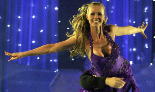 UNGDOM? Dorthe Skappel er 47 �r. Her dannser hun sammen med Janusz Komendera under isdanskonkurransen som ble sendt p� TV 2 i 2007. 
Foto: Lise �serud / SCANPIX
