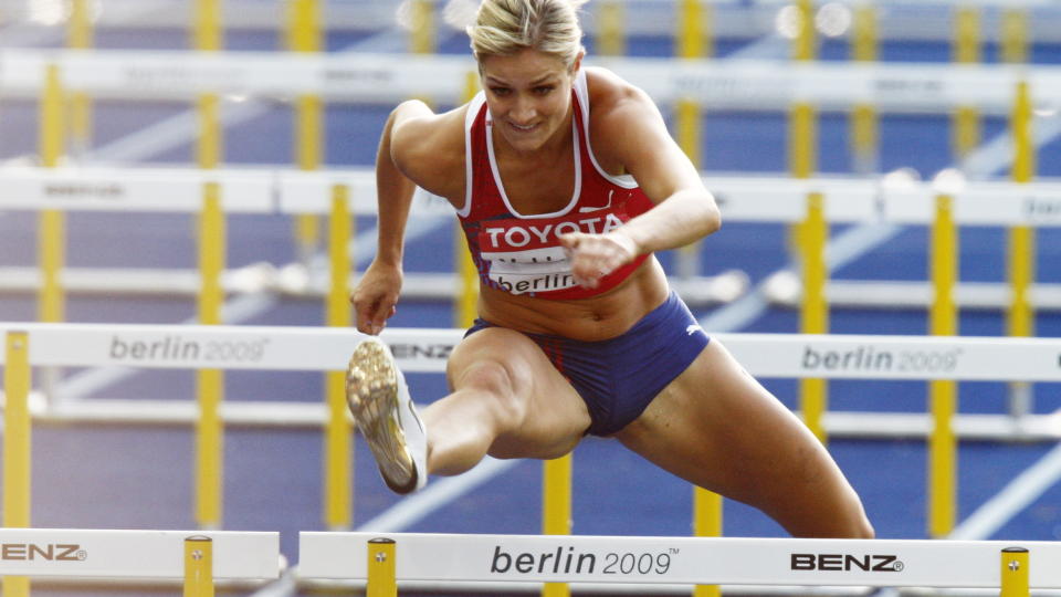 GREIT VIDERE: Christina Vukievic tok seg greit videre til semifinale p� 100 meter hekk.Foto: Cornelius Poppe / SCANPIX