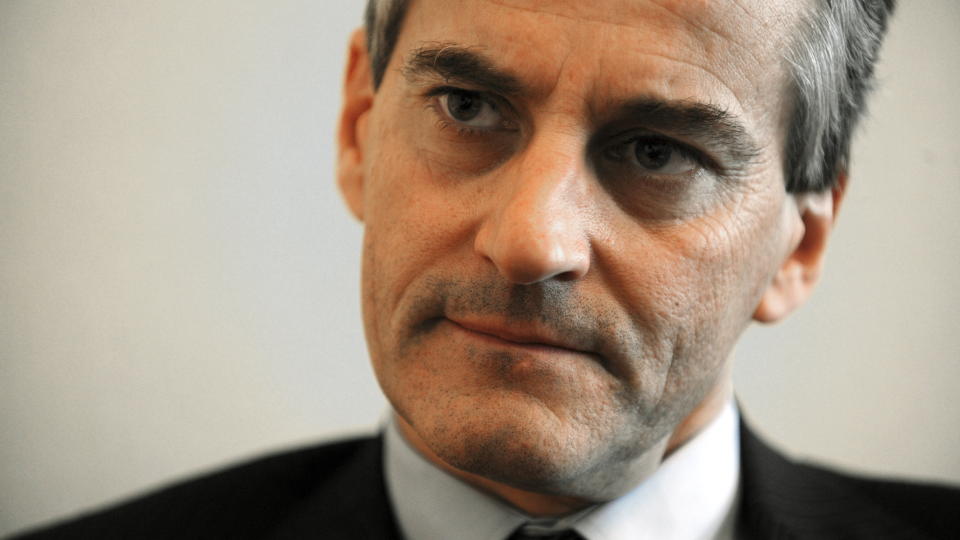 VIL VITE MER: Utenriksminister Jonas Gahr St�re mener regjeringen trenger mer kunnskap om hatkriminalitet for � utvikle m�lrettede tiltak. Foto: Marit Hommedal / SCANPIX