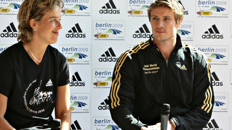GULLM�TE: Andreas Thorkildsen stilte opp sammen med kvinnens gullvinner i spyd, tyske Steffi Nerius. Alle foto: ARNT E. FOLVIK
