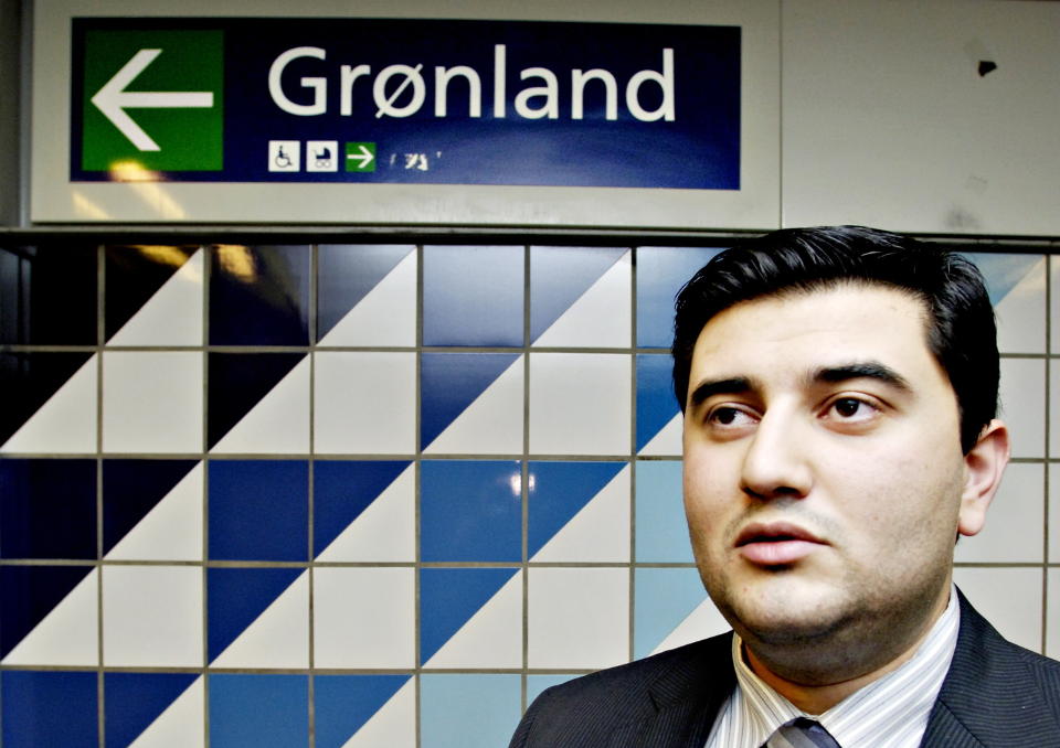 UAKSEPTABELT: Mazyar Keshvari reagerer p� trakasseringen av det homofile paret som gikk h�nd i h�nd p� Gr�nland. Foto: Lars Myhren Holand