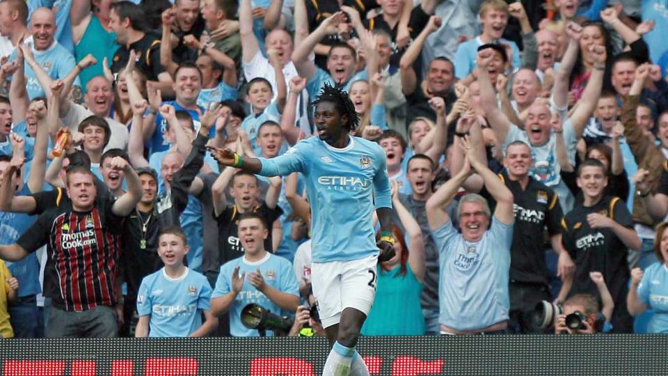 N� BLIR HAN ELSKET: Emmanuel Adebayor f�ler ekte kj�rlighet fra supporterne til Manchester City. P� Emirates f�lte han seg fryktelig d�rlig behandlet. Foto:    EPA/STEVE WOODS