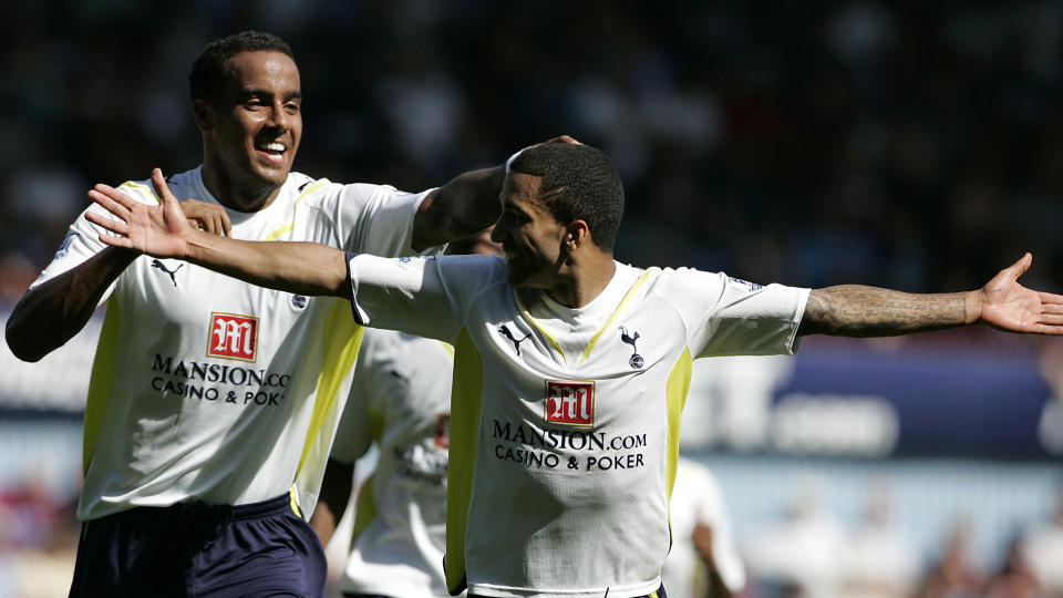 TIL TOPPS: Aaron Lennon sendte Tottenham til topps i Premier League med sitt vinnerm�l mot West Ham i helga, og Spurs har hatt sin beste sesongstart p� nesten 50 �r. Foto: SCANPIX/AP/Akira Suemori