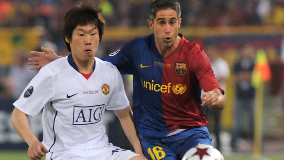 TILBAKE TIL ENGLAND: Barcelona-spilleren Sylvinho g�r gratis til Manchester City. Han har tidligere spilt for Arsenal. Foto: AFP