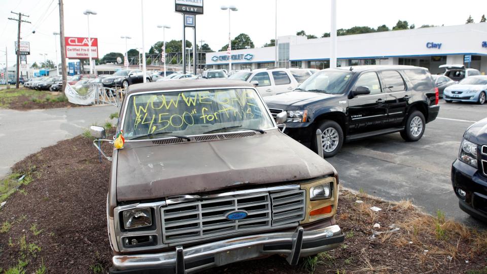 SNART SLUTT P� PENGENE: Det s�kalte �cash for clunkers�-programmet er blitt en dundrende suksess, i den grad at det m� avsluttes tidligere enn planlagt fordi pengene er brukt opp. Foto: Scanpix/Reuters