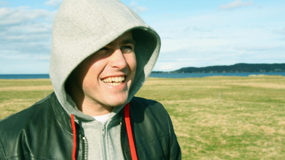 BREKETE SKJ�NNSANGER: Robert Post hadde storselskapskontrakt i England, men er n� tilbake p� Sunnm�re. Foto: Playground Music