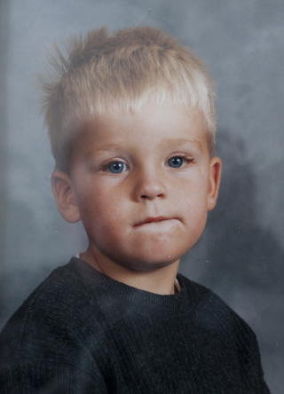 DREPT: Christoffer ble mishandlet over lengre tid og d�de av skadene i 2005, bare �tte �r gammel. Foto: Privat