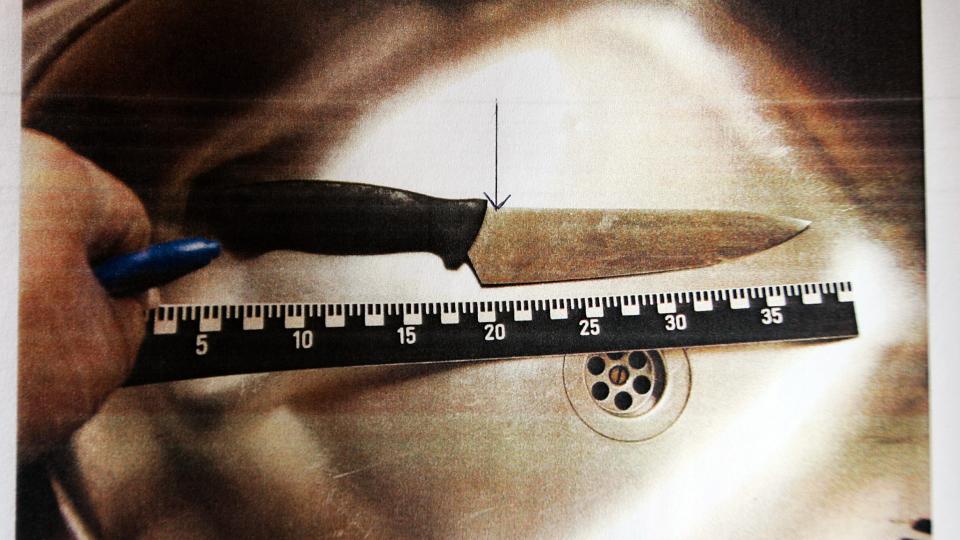 DRAPSV�PENET: 39-�ringen drepte de tre personene med 44 knivstikk med denne kniven. Foto: TORGRIM RATH OLSEN/POLITIET