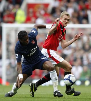RYDDEGUTT: Darren Fletcher (t.h.) har en egen evne til � st� fram og ta grep i de store kampene. Skotten var nok en gang blant dem som sto mest fram for Manchester United med sin utrettelige jobbing p� midtbanen.Foto: SCANPIX/AP Photo/Jon Super