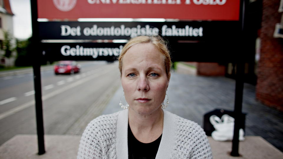 SLO ALARM: Hovedverneombud Mette B�ring ved Odontologisk Fakultet, UiO Foto: Krister S�rb�