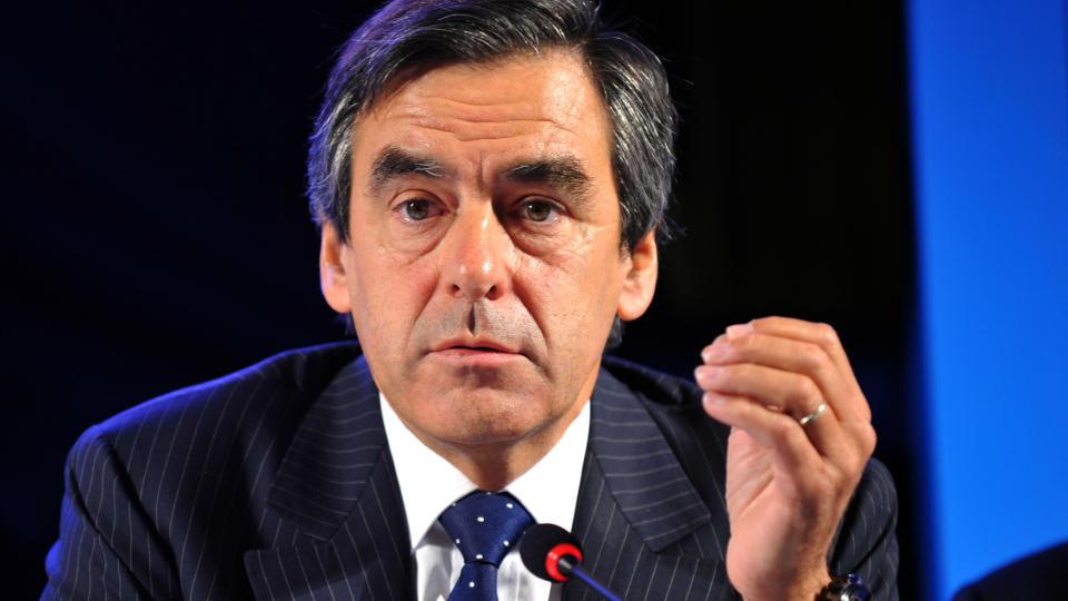 BEKYMRET:  Den europeiske velferden er truet mener Frankrikes statsminister Fran�ois Fillon. Foto: AFP PHOTO / GIUSEPPE CACACE