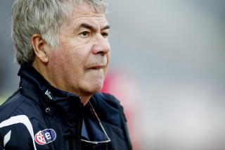 BETENKT: Drillo var positivt overrasket over Island, men sv�rt skuffet over egne elevers prestasjoner i en kamp Norge kunne ha endt med � tape med mange m�l.Foto: Kyrre Lien / Scanpix