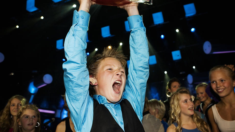 SEIERSBR�L:  VANT:  J�rgen Moe fra Andebu i Vestfold ble hoppende glad da han vant Melodi Grand Prix Junior med sangen Din egen vei. 
Foto: Jon-Michael Josefsen / Scanpix