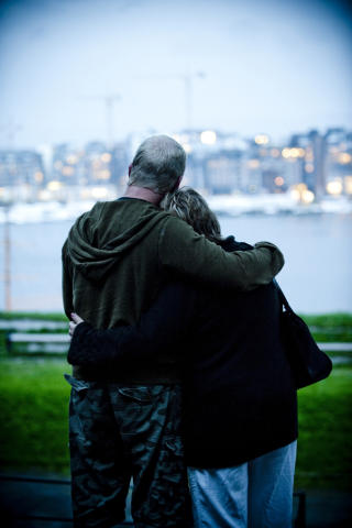 HOLDER SAMMEN: Om f� m�neder venter paret sitt andre barn. - Det var fantastisk � bli far, sier 37-�ringen, som tror han kommer til � f� et helvete i fengsel. Foto: Thomas Rasmus Skaug