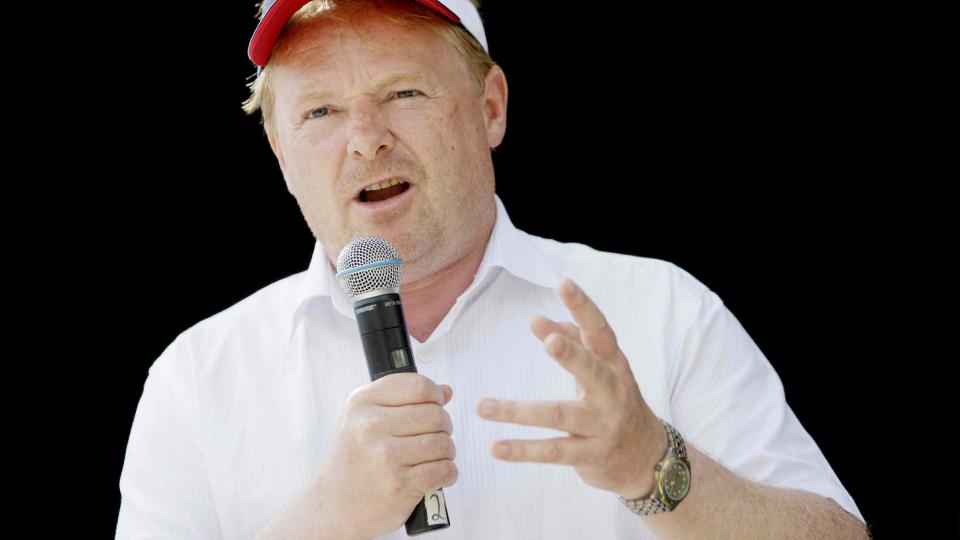 KRANGLER: Nestleder Per Sandberg i Fremskrittspartiet forsvarte nylig Siv Jensen mot Aps beskyldninger om l�ftebrudd. N� g�r Sandberg til motangrep. Foto: Stian Lysberg Solum/Scanpix