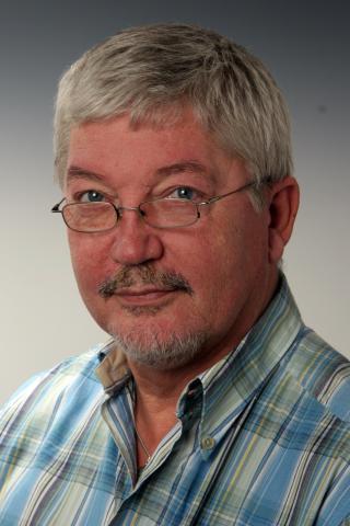 MOTSTAND FRA VENSTRESIDEN: Enhedslisten i Århus har klagd kommunen inn for diskriminering. En gang tidligere er kommunen klaget inn, men ble frifunnet. Pauli Johansen har liten tro på at de blir dømt denne gangen. MOTSTAND FRA VENSTRESIDEN: Enhedslisten i Århus har klagd kommunen inn for diskriminering. En gang tidligere er kommunen klaget inn, men ble frifunnet. Pauli Johansen har liten tro på at de blir dømt denne gangen.