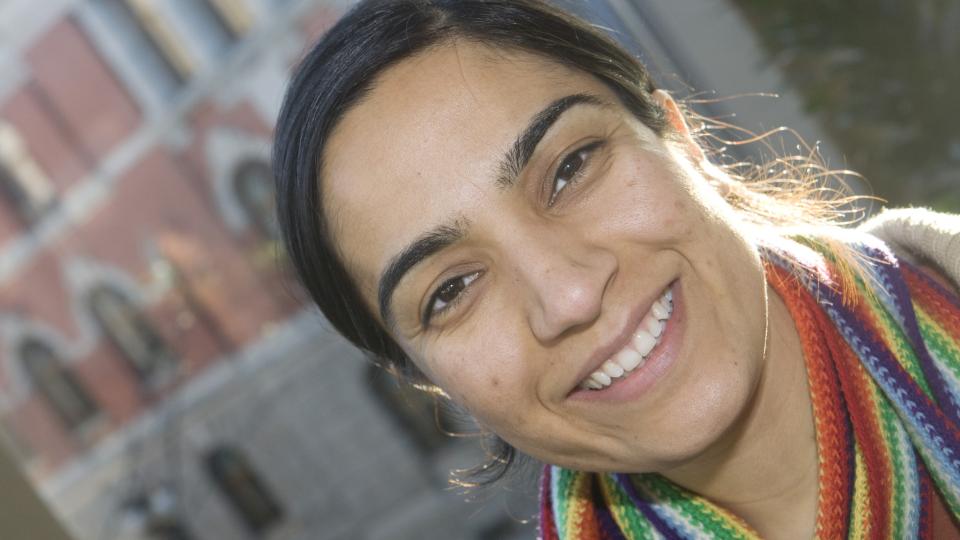 BLE TRUET MED DRAP OG VOLDTEKT: Den afghanske parlamentarikeren Malalai Joya fikk stygge trusler etter � ha kritisert de konservative. 
Foto: Terje Bendiksby / SCANPIX