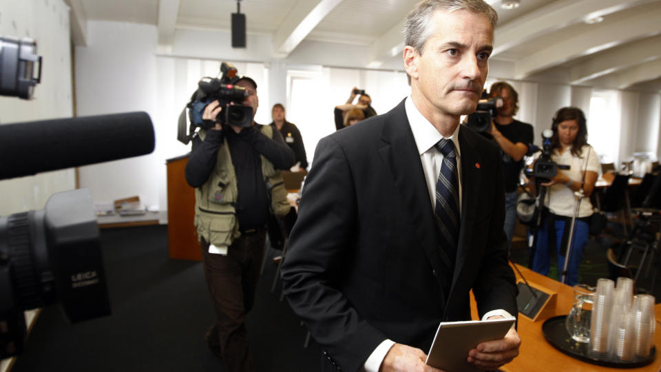 KOMMENTERER: Utenriksminister Jonas Gahr St�re kommenterte Kongo-dommen i Utenriksdepartementets lokaler tirsdag ettermiddag. 
Foto: Lise �serud / Scanpix