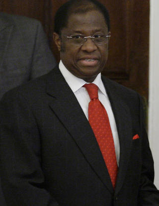 LOVER AT DE F�R LEVE: Kongos utenriksminister Alexis Tambwe Mwamba snakket med Norges utenriksminister Jonas Gahr St�re i dag. Foto: IVAN SEKRETAREV/AP/SCANPIX