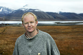 VAR BEKYMRET: Lars Haltbrekken i Norges Naturvernforbund, mener Norge styrker sin posisjon frem mot klimam�tet i K�benhavn, ved at Norges klimaforhandler ogs� er minister. Foto: Nina Hansen