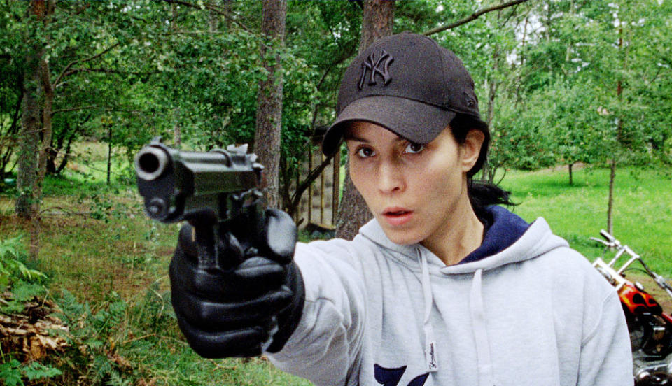 HYLLES: Noomi Rapaces innsats som Lisbeth Salander i Stieg Larsson-filmen �Jenta som lekte med ilden� f�r fram rosende adjektiver hos svenskenes anmeldere. Foto: NORDISK FILM DISTRIBUSJON