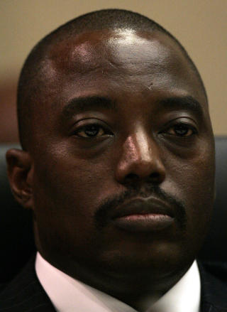 TOK OVER ETTER FAREN: Kongos president Joseph Kabila tok over landet i 2001, etter at faren var blitt drept. Foto: AP/Themba Hadebe