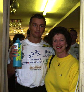 MAMMA FORSVARER OLE: Wenche Klemetsen sier at s�nnen er veldig godt vant. Foto: KEITH HAMMET