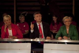 F�LG DEBATTEN: Her p� Dagbladet.no kan du f�lge med p� h�ydepunktene i kveldens partilederdebatt. Foto: Scanpix