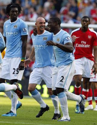 1-0: Micah Richards satte inn Citys f�rste. Foto: EPA.