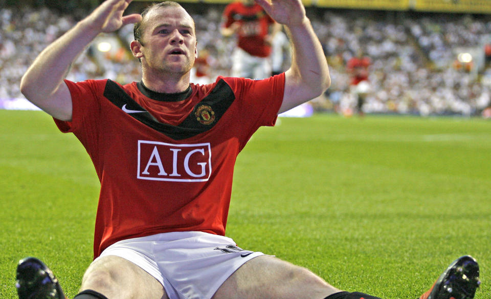TILBYS IKKE TIL CANAL DIGITAL-KUNDER: Manchester United-fans med feil leverand�r av kabel-tv f�r ikke sett Manchester Uniteds m�te med Besiktas i morgen. Her feirer Wayne Rooney sitt m�l mot Spurs l�rdag kveld. Foto: AFP/Ian Kington