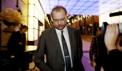 - J�VLIG D�RLIG: - Dette blir j�vlig d�rlig ser det ut til. Jeg er lamma og jeg forst�r ikke helt hva som har skjedd, sa Sponheim p� valgvaken. Foto: TORBJ�RN GR�NNING