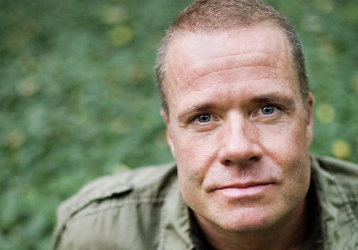 FORFATTER:
Thomas Rathsacks er forfatterer av boken J�ger - I krig med eliten hvor utgivelsen fors�kes stoppet. Den danske forsvarsledelsen vil stanse utgivelsen og ta beslag i hele opplaget av boken, som forlaget Peoples Press hittil bare har sendt ut til danske medier for anmeldelse. Den danske avisen Politiken kommer n� forsvaret i forkj�pet og trykker i dag hele boken som et eget bilag. Foto: Mikkel M�ller J�rgensen / Scanpix