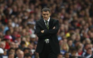 SKEPTISK: Cletic-manager Tony Mowbray h�per ekstradommerne klarer � styre seg. Foto: REUTERS