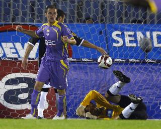 SERBISK SKALP: Antoine Devaux s�rget for 1-3 og trygg ledelse for Daniel Braatens Toulouse, som tok en sterk borteseier mot Partizan i Beograd.Foto: SCANPIX/REUTERS/Marko Djurica