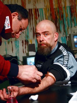 MUTTERS ALENE: Montalbini hadde ingen kontakt med utenomverden under oppholdene. Foto: EPA/ANSA/CIMINO/Scanpix