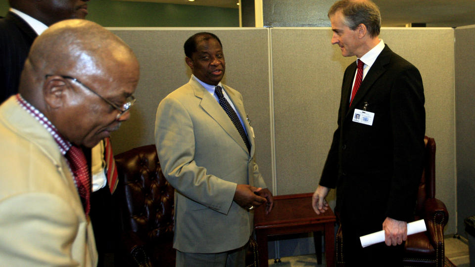 I M�TER: Jonas Gahr St�re og Kongos utenriksminister Alexis Tambwe Mwamba diskuterte en utlevering av de to nordmennene. Foto: �rjan Ellingv�g/DAGBLADET
