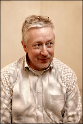 F�R IKKE TILBAKE �N KRONE: Den kjente svenske kriminologen Leif GW Persson tror det er lite sannsynlig at det eventuelle ransutbyttet vil noen sinne bli funnet.  Arkivfoto: SCANPIX
