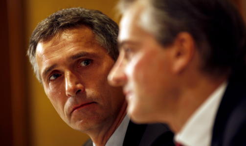ST�TTER OBAMA - N�r vi er enige i budskapet, m� vi engasjere oss, sa Jonas Gahr St�re etter Obamas tale. B�de Gahr St�re og statsminister Jens Stoltenberg var tilstede i FN-bygningen. Foto: �rjan F. Ellingv�g