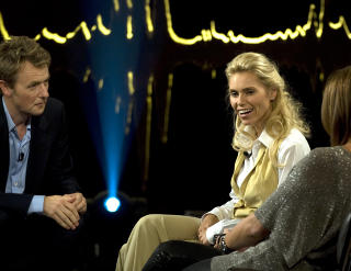 SKRYTER AV SEX: Anna Anka forteller om sitt gode sexliv til Skavlan. Foto: Scanpix.
